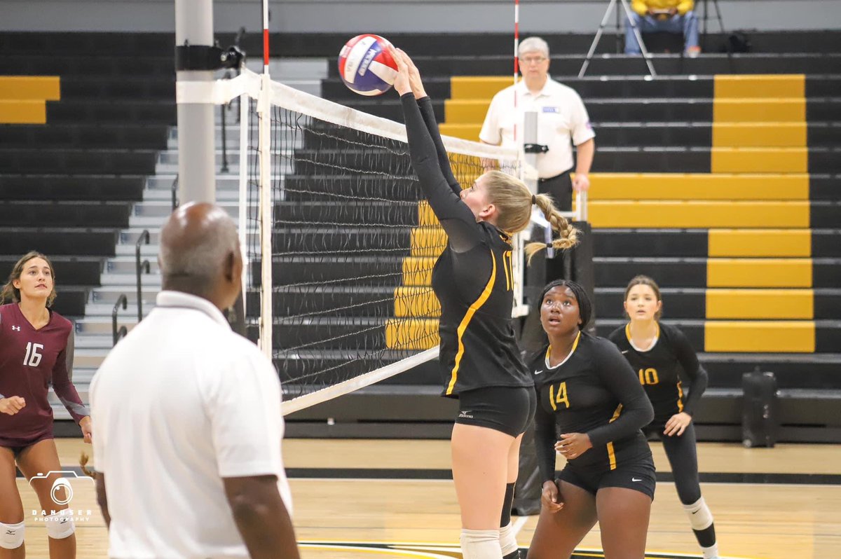 Win in 3 against kirksville 25-12 27-25 25-19 Mariah reed 14 kills  Mackenzie Wilson 8 kills Arianna Connor &amp; Bre knighten 4 kills each 
Emily Elias 9 digs Estella VanShenkhof 37 assists 
Play again Thursday against new Bloomfield 
9-1-1 on the season 
<a href="/RodKRCG13/">Rod Smith</a> 
<a href="/FPSActivities/">Fulton Activities</a>