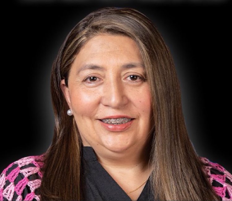 Gabri_shine's tweet photo. 🧵Hoy en la casa se habló de la posibilidad que tendrán los participantes de ser contactados por marcas, y la lulo dijo “quién me va a llamar a mi”, por eso, traigo este hilo llamado✨MARCAS QUE YA HAN REFERENCIADO A PINCOYA✨ #LaResistencialulo #TheLulosShow #LaResistenciaLulos https://t.co/XLYZqa66ar
