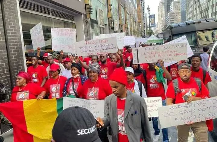Africaguinee's tweet photo. ‼️Voyage annoncé du Colonel Doumbouya aux USA🇺🇸: Des guinéens projettent une manifestation à New-York – Africa Guinee https://t.co/kocDr4tDcZ https://t.co/BI2TXTAfff