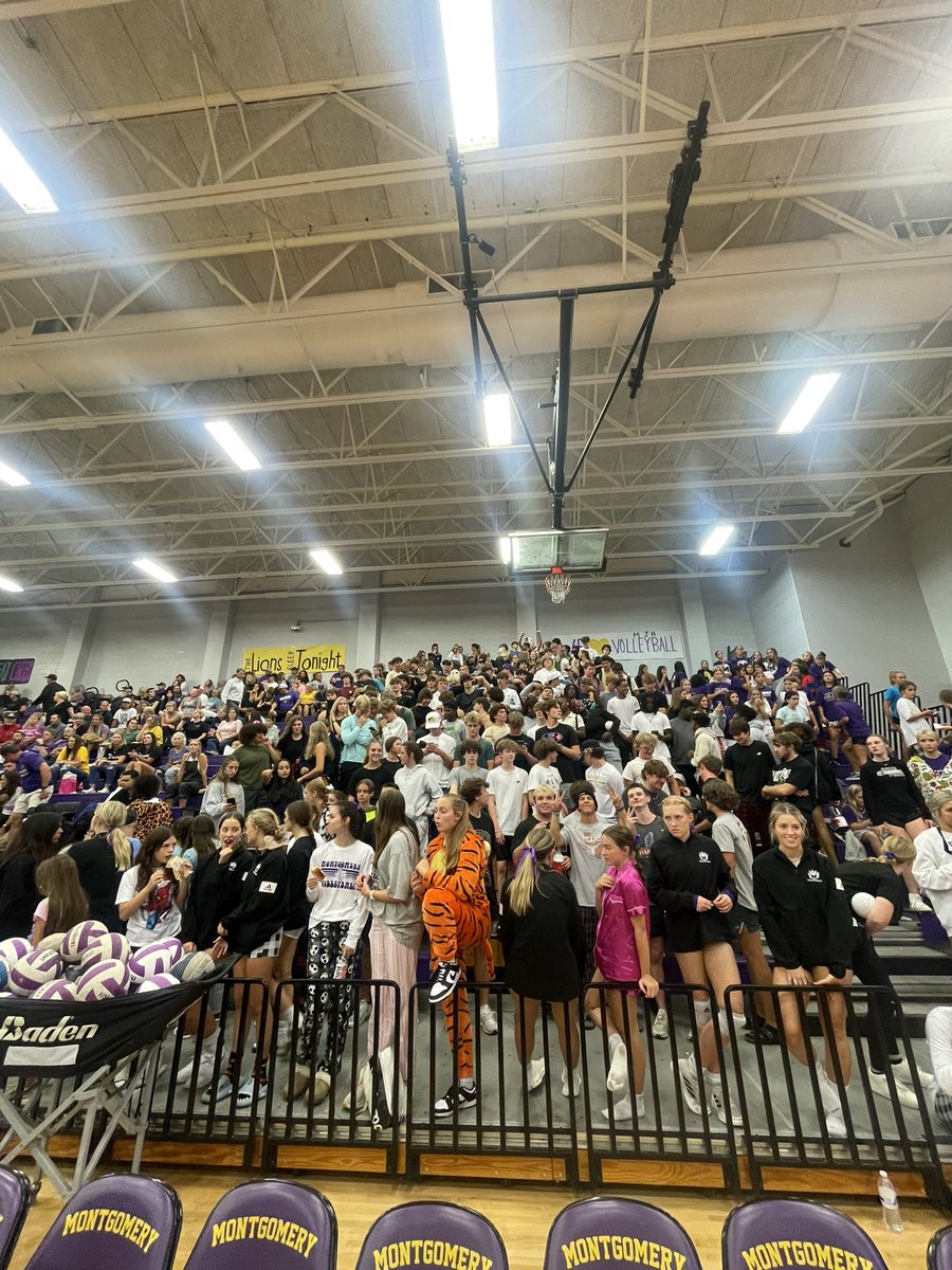 lady_bearsoccer's tweet photo. Great to see so many BEARS come out to support @Montgomeryvball #ourstudentsectionrocks! @mhs_bears 💜🐻🏐 https://t.co/CWErm0V5Qr