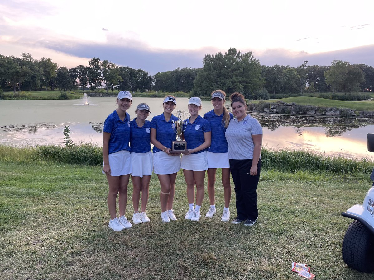 SFHSGirlsGolf's tweet photo. *St Francis Girls Varsity won the Wheaton Cup at our home course of Cantigny*
Wheaton North came in second followed by Wheaton Warrenville South then Wheaton Academy. 
Emmy H - Medalist at 41 - Congratulations!! https://t.co/SYL9HAlypS