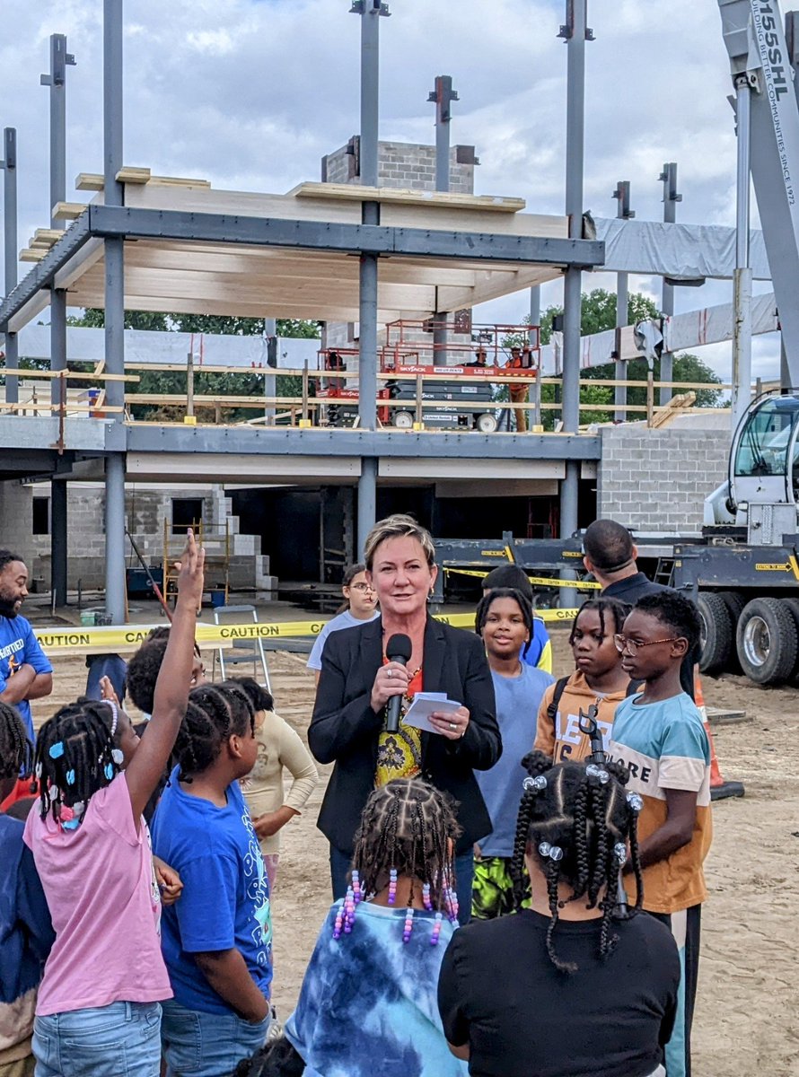 Athena Hollins 🔥 tweet media