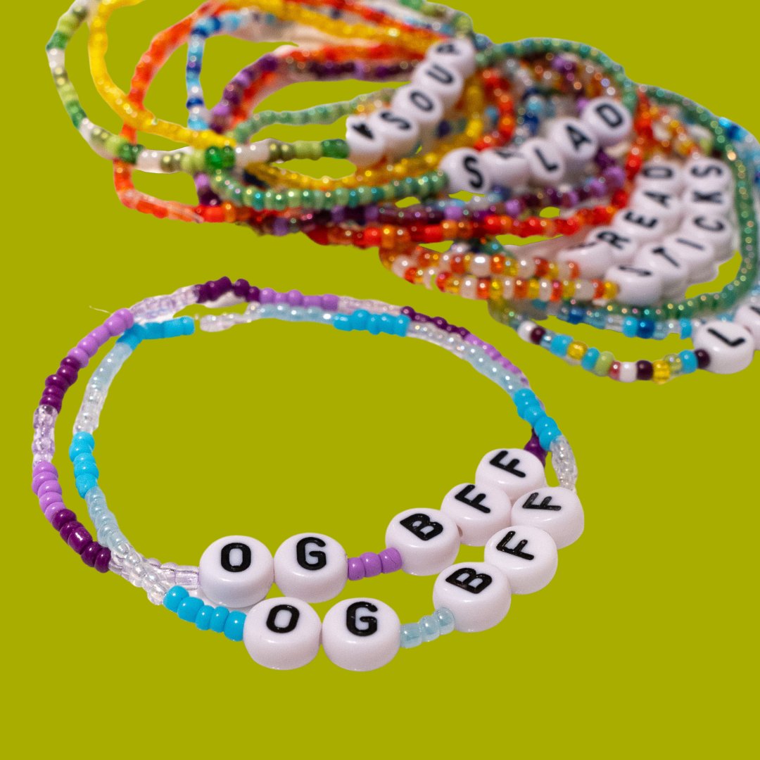 VSCO - ksfoxx | Friendship bracelets with beads, Pony bead bracelets,  Homemade bracelets