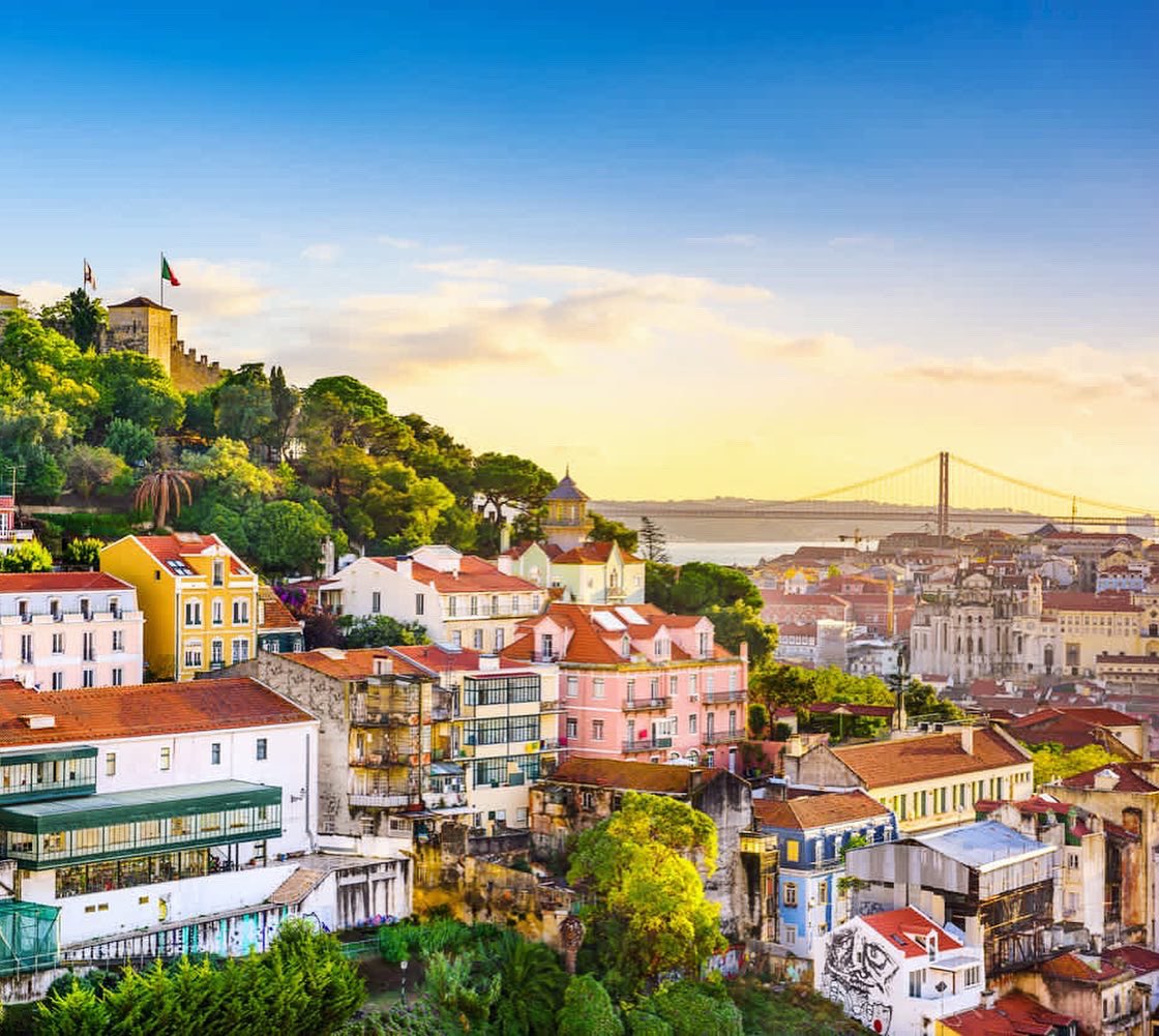 pf_abroad's tweet photo. We are so excited to announce that BARCELONA AND MADRID (with an extension to PORTUGAL) will be our Summer 2025 trip!!! 🇪🇸💃🇵🇹 Stay tuned for details on our first informational meeting and how to enroll! https://t.co/6dxe9wLPft
