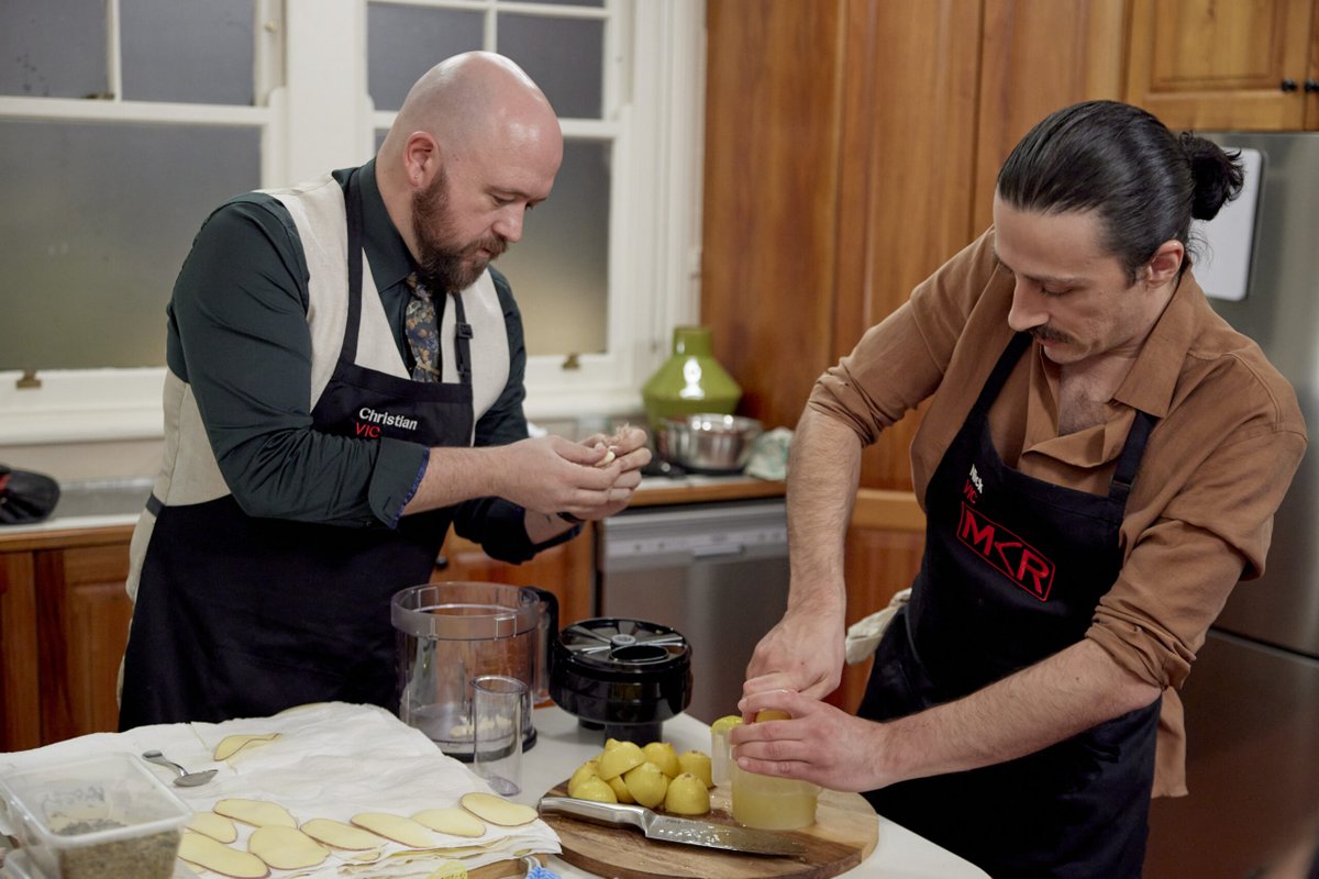 TV_Blackbox's tweet photo. Tuesday Ratings | MKR (Seven) and THE CHEAP SEATS (10) rule the roost
Read More -> https://t.co/fXa36F4n9Y
#Dateline #Insight #KitchenCabinet #MKR #RFDS #TheBlock #TheCheapSeats #TheHundredwithAndyLee #TheMaskedSingerAustralia #TVratingsAU https://t.co/4iLh8UPaPv