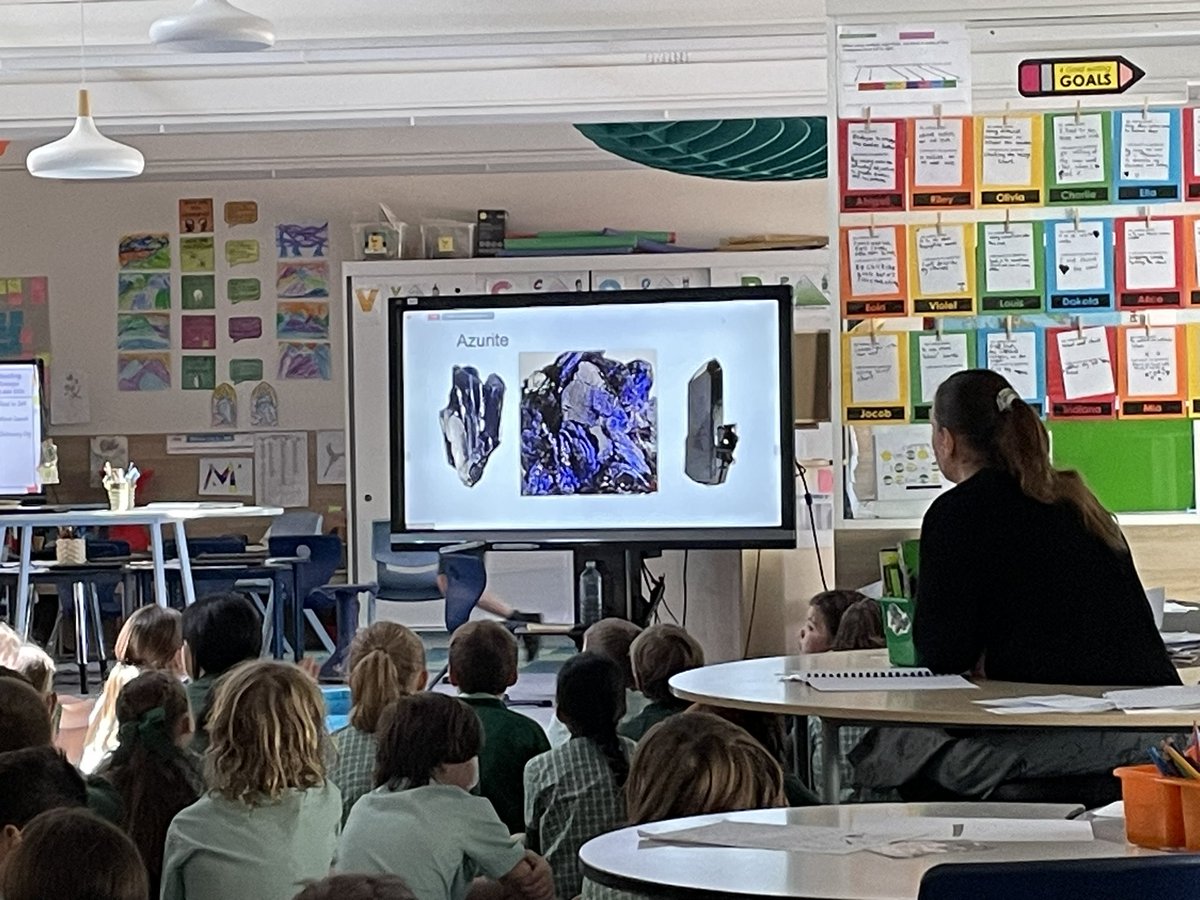 yr4tell's tweet photo. As part of A Virtually Week in Canberra we joined Geoscience Australia for a webinar that showcased Australia’s most valuable gemstones, rare rocks, crystals and fossils https://t.co/9IYYhlWqbJ