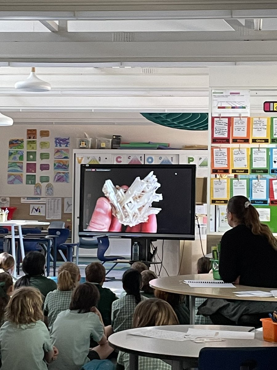 yr4tell's tweet photo. As part of A Virtually Week in Canberra we joined Geoscience Australia for a webinar that showcased Australia’s most valuable gemstones, rare rocks, crystals and fossils https://t.co/9IYYhlWqbJ