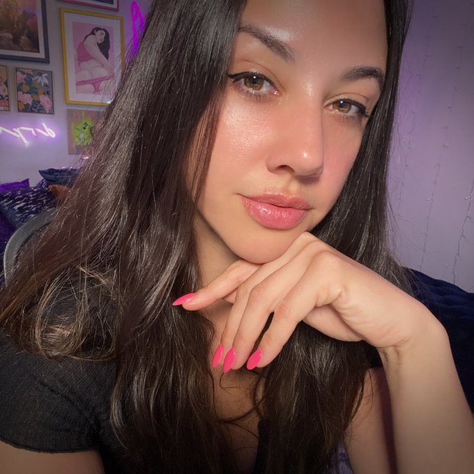 Live: https://t.co/5LmNBDd6Ah   🫢 https://t.co/AJy5FV8Dtv