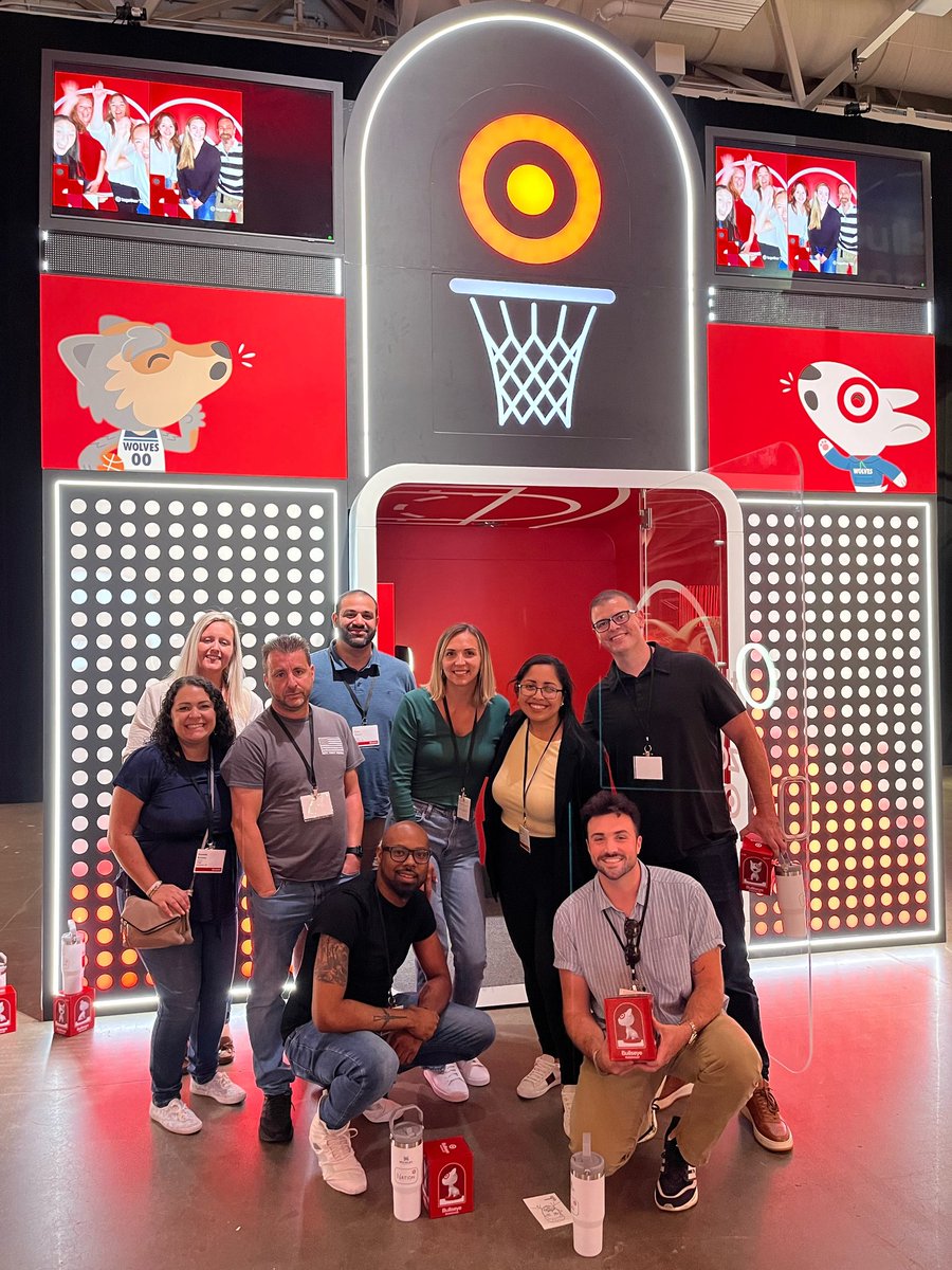 NashawnO_TGT's tweet image. Target Together 23' with the D455 family!!! Great to be apart of this awesome team.