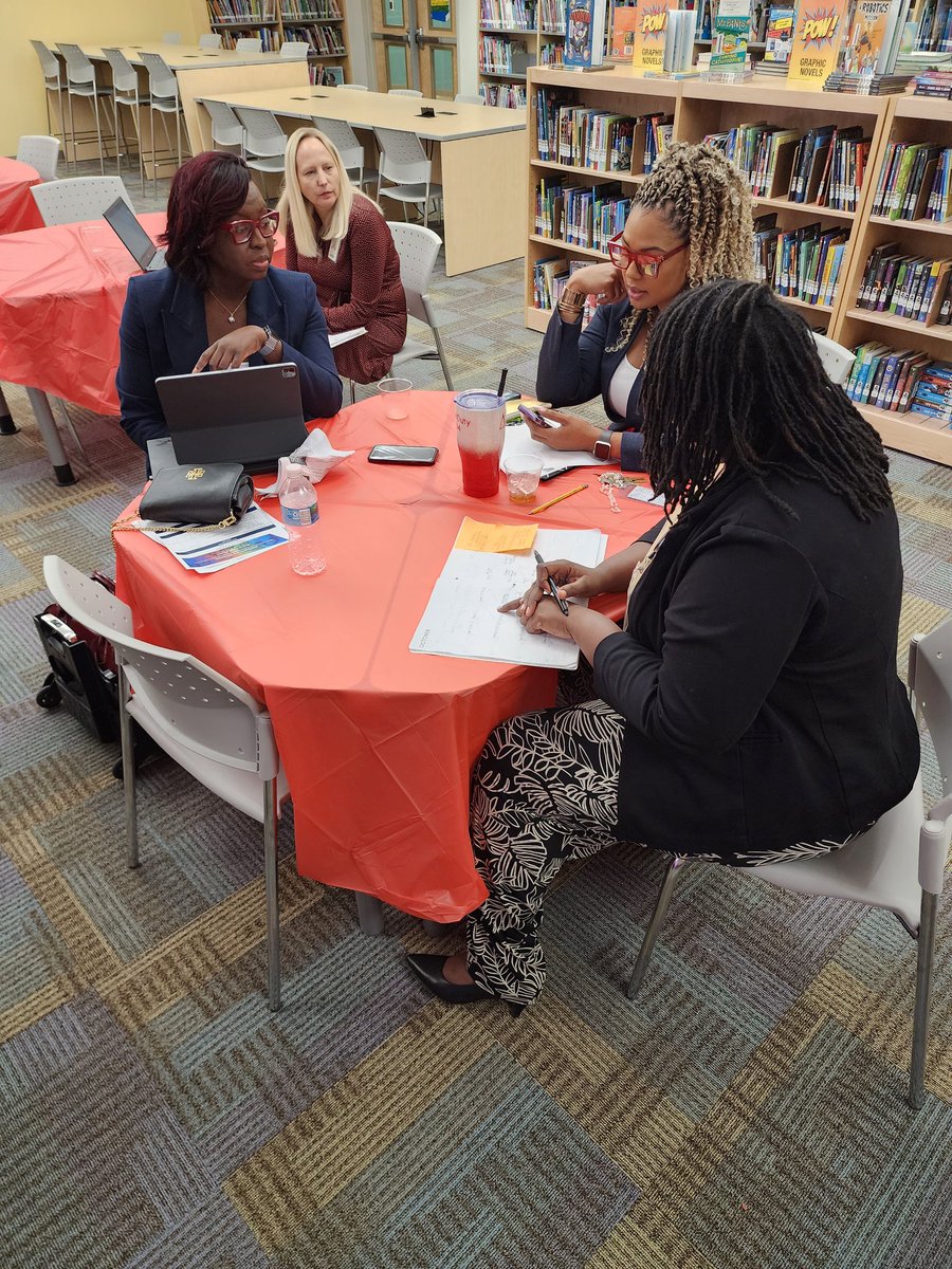 lashawn_russ's tweet photo. Region 5 Instructional Reviews are off to a great start in Orange County. Proud to lead alongside committed and passionate instructional leaders. Our boys and girls can, have, and will exceed the standard 💕 https://t.co/bRyCkBHRkV