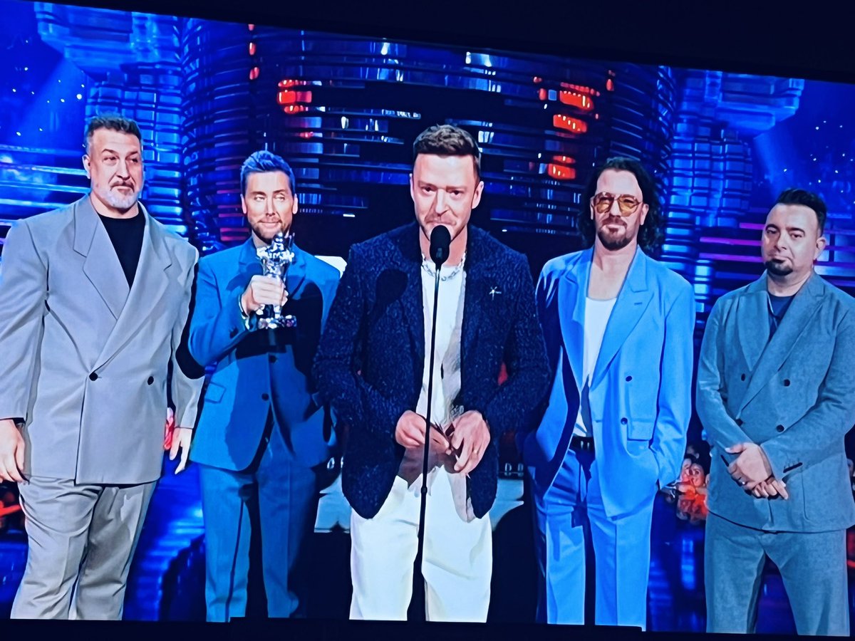 BooBoo92874's tweet photo. This is what I need in my life right now !!! #nsyncreuniontourplease #joeyfatoneforever #weneednsyncback https://t.co/5QmOtnx215