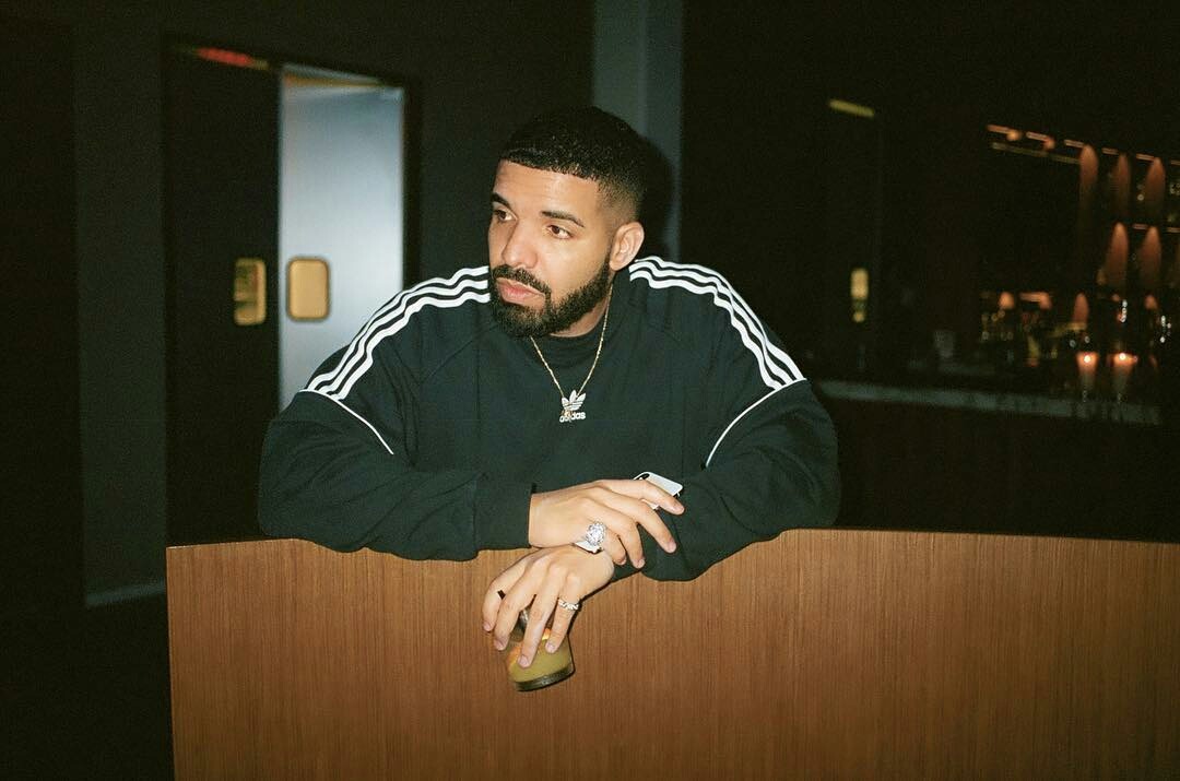 chartdata's tweet photo. .@NICKIMINAJ breaks the record for most #1 hits in R&amp;B/Hip-Hop Digital Song Sales chart history, surpassing @Drake (25). https://t.co/b3KTIYS6CN