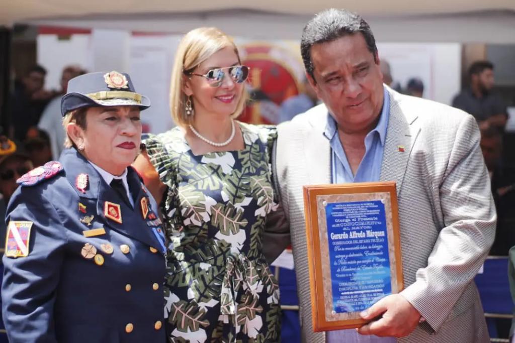 Reyna Pérez de Márquez tweet media