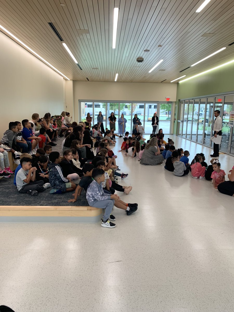 Mr. Johnson tweet media