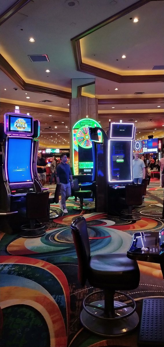 Ralf Roeber tweet media