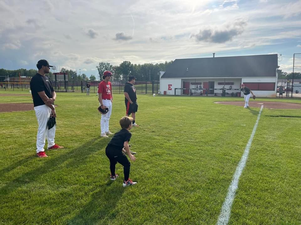 Elyria_Baseball's tweet image. Another successful youth day! The most important part of this game is building the youth programs back up loved seeing all the girls and boys get better today! Thank you again to the ladies for the continuous help! Means everything to these kids! 
#CommitmentToTheProcess