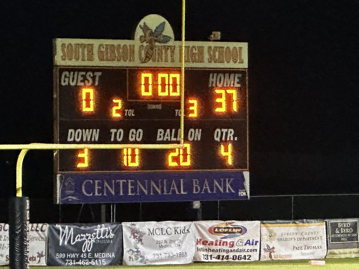 volsqt2004's tweet photo. That was a blowout! Way to go Hornets! 🏈🧡💙🖤🐝
#MedinaVsMilan
#SGCMS https://t.co/f4UJ6v4gbm