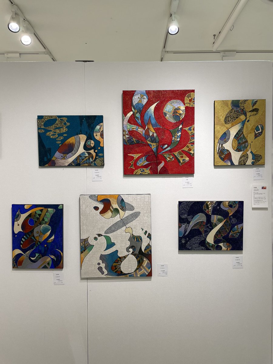 emiyart's tweet image. 梅田阪神デパート開催！大阪アートフェス開催してます！吉田は15時まで八犬堂ブースに居ますよー