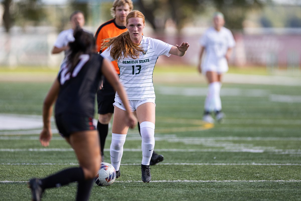 2-0 at the Chet!!

📸 <a href="/brentcizekphoto/">Brent Cizek</a> 

Full gallery: bsubeavers.com/galleries/wome…

#GoBeavers #BeaverTerritory