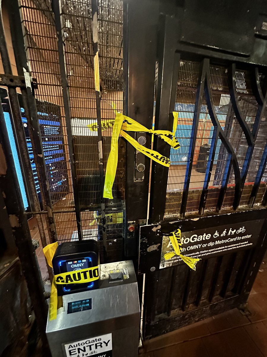 mattchavan's tweet photo. Really @MTA @NYCTSubway?! You’re tying an emergency exit shut?! This is on the north side of Kings Highway Brighton line. I’ll be filing complaints with the city. This is dangerous and illegal. https://t.co/CriLjlgE3c