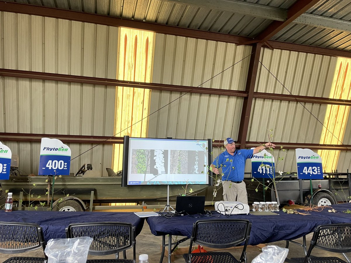JasonRudick's tweet photo. Great training demo at @PhytoGenCotton University with our cotton development specialist today.  #thrivewithphytogen https://t.co/sGr0Eya46J