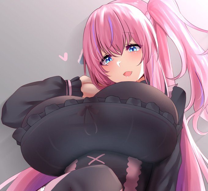 おっぱいデカ過ぎて顔がちょっと隠れちゃうやつ好き過ぎて定期的に描いちゃう 