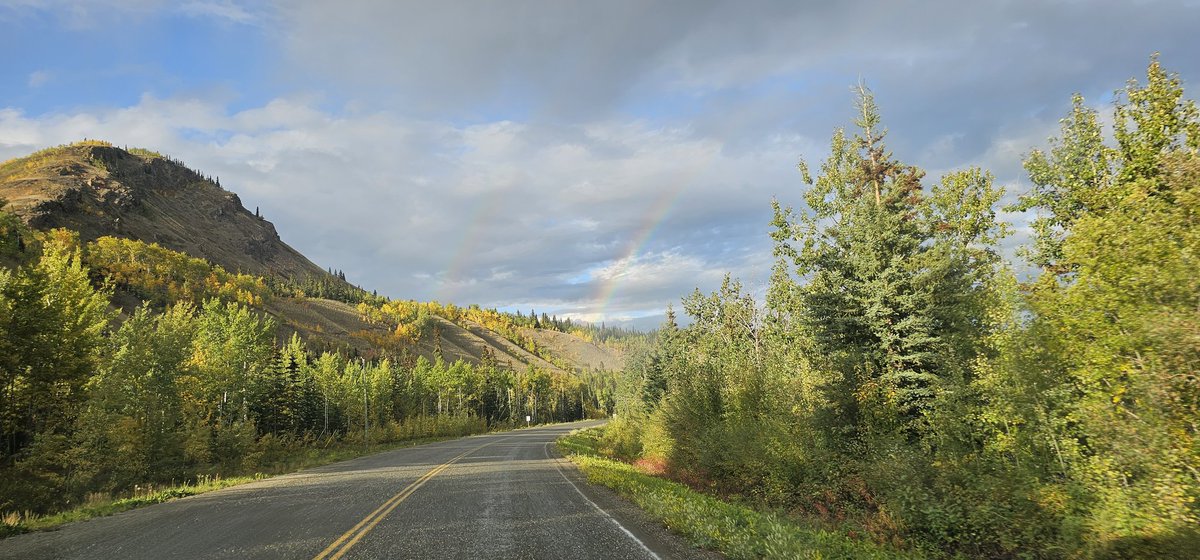 CPartridge74's tweet photo. Beautiful #doublerainbow at #Carmacks #Yukon 🇨🇦 #NorthAmericanTour https://t.co/TXlyeOhPF5