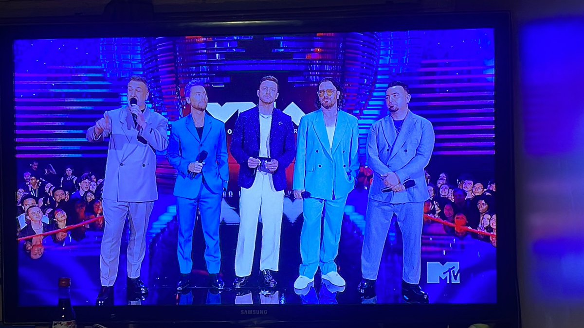StormPriddy's tweet photo. Awwww so glad they all look healthy 😄 #VMAs https://t.co/Txta6bxapx