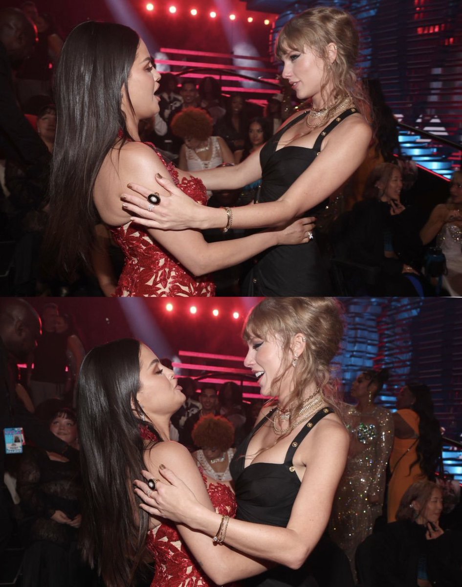 blessedswifty's tweet photo. 📸 | @TaylorSwift13 and @SelenaGomez at the #VMAs 🥺 https://t.co/deNAbBFkCK