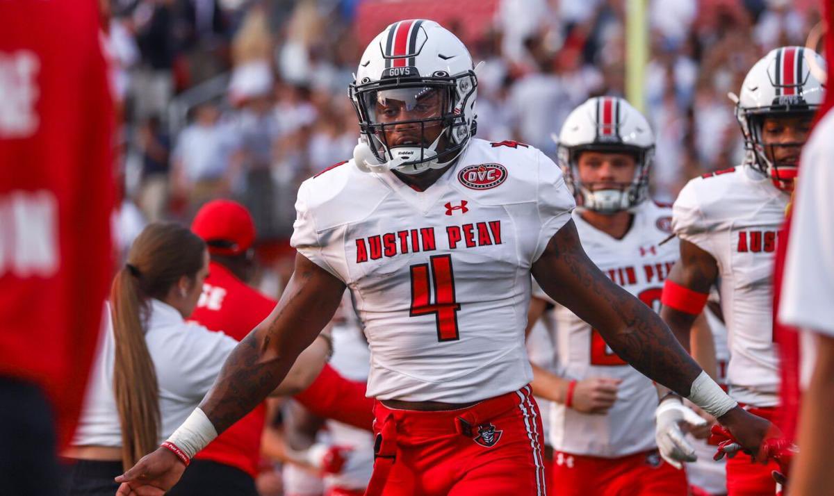Austin Peay OFFERED ! Look at god🙏🏾🤞🏾 @JUCOFFrenzy @JuCoFootballACE @coachryantaylor @APSUCoachSW @CoachFoster23 @NJCAAFootball
