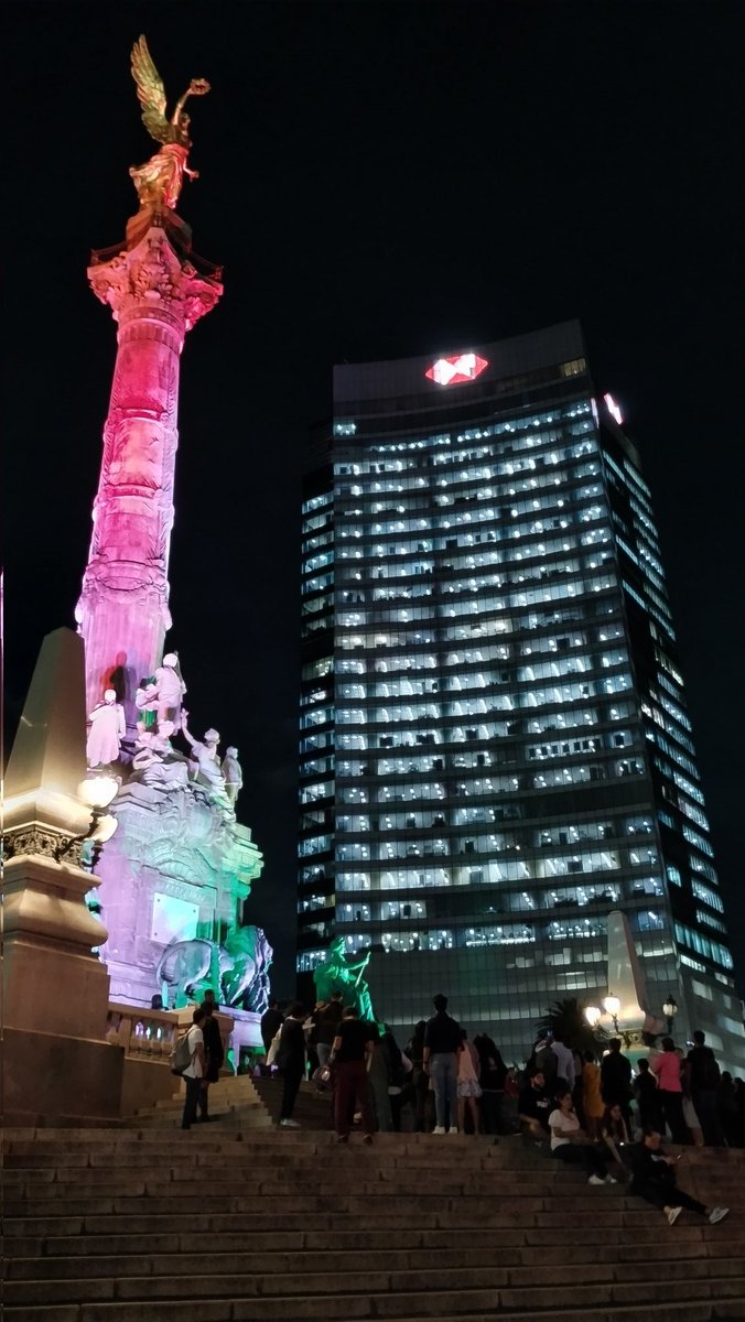 Ángel de la Independencia..🖊️

#CDMX #PaseoDeLaReforma