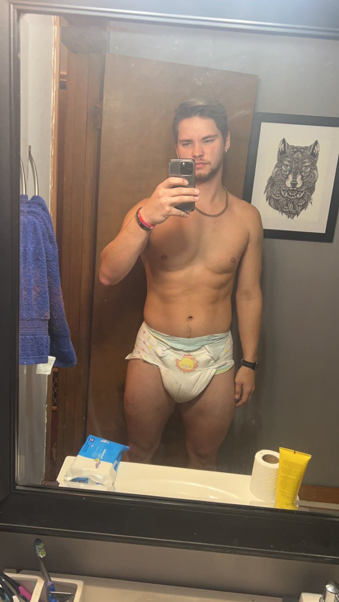 Diaperboyy30 tweet picture