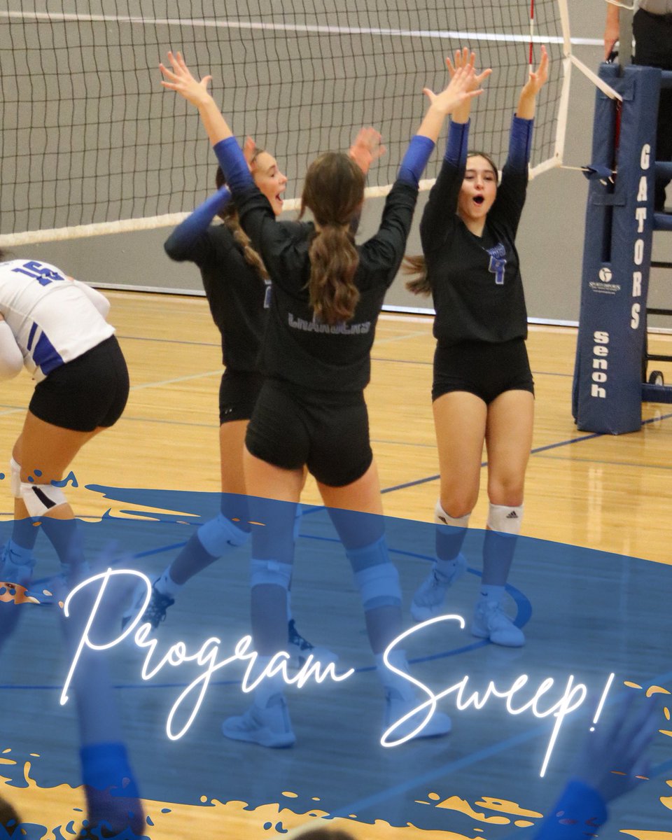 CSHSVolleyball's tweet photo. Another successful and fun night of volleyball for your Chargers! Thank you to all of our amazing teachers and fans who came out! โก๏ธ๐ #diamondinspired https://t.co/gMzEWOe2xw