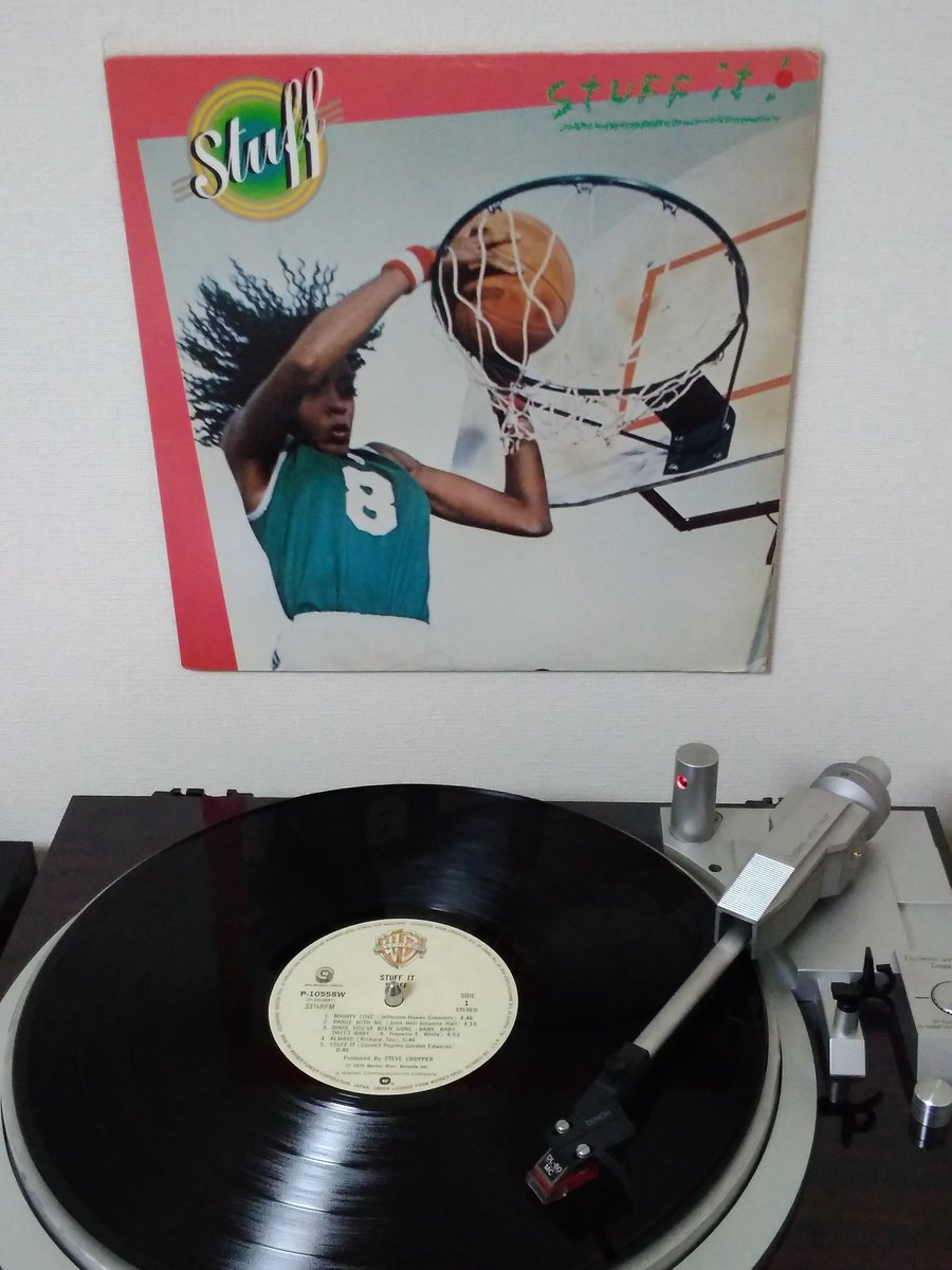 trhmnkn691's tweet photo. Stuff - Stuff It (1978)
#nowspinning #nowplaying #vinylrecords #アナログレコード
#vinylcommunity #vinylcollection #recordcollection
#jazzfunk #jazzfusion
#stuffband #SteveGadd #GordonEdwards #RichardTee #EricGale #CornellDupree #ChrisParker https://t.co/SCC6YTU6kb