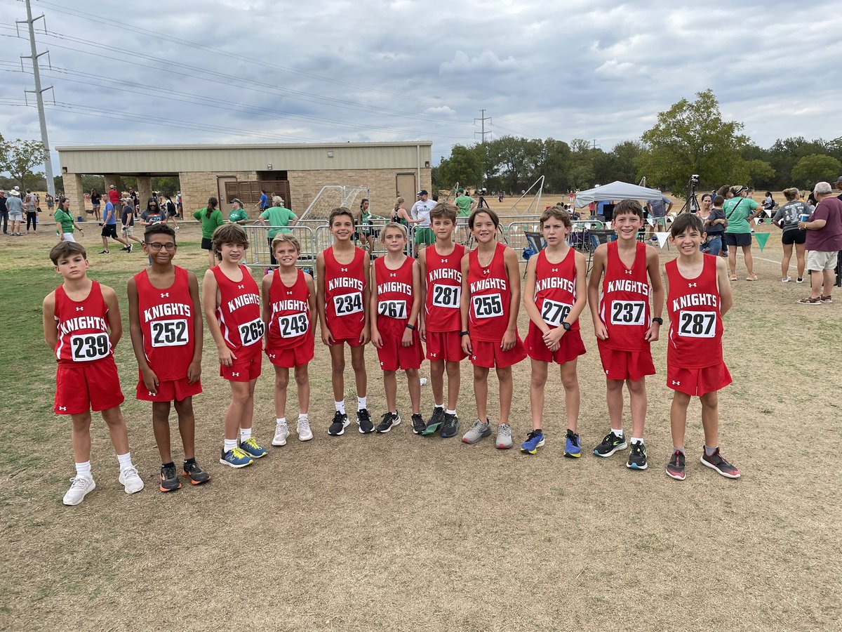 LT_Golden's tweet photo. The @LTMSAthletics XC teams at the Burnet XC Meet and the medalists! @LakeTravisMS https://t.co/kfKPRtR8hu