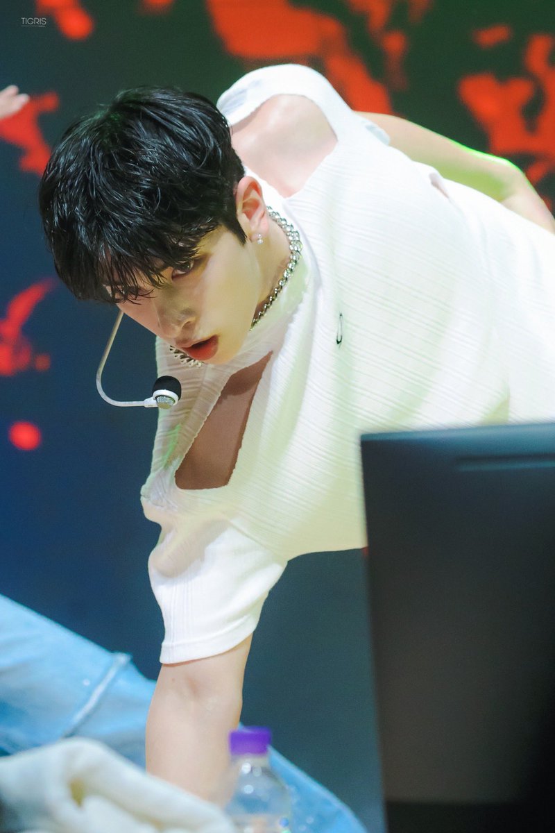 tigris_lhg's tweet photo. 230910

저기요 짐 좀 내려놓으세요
                 멋짐.

#LEEHANGYUL #한결 #이한결
#BAE173 #비에이이173 https://t.co/AyjCfCODja