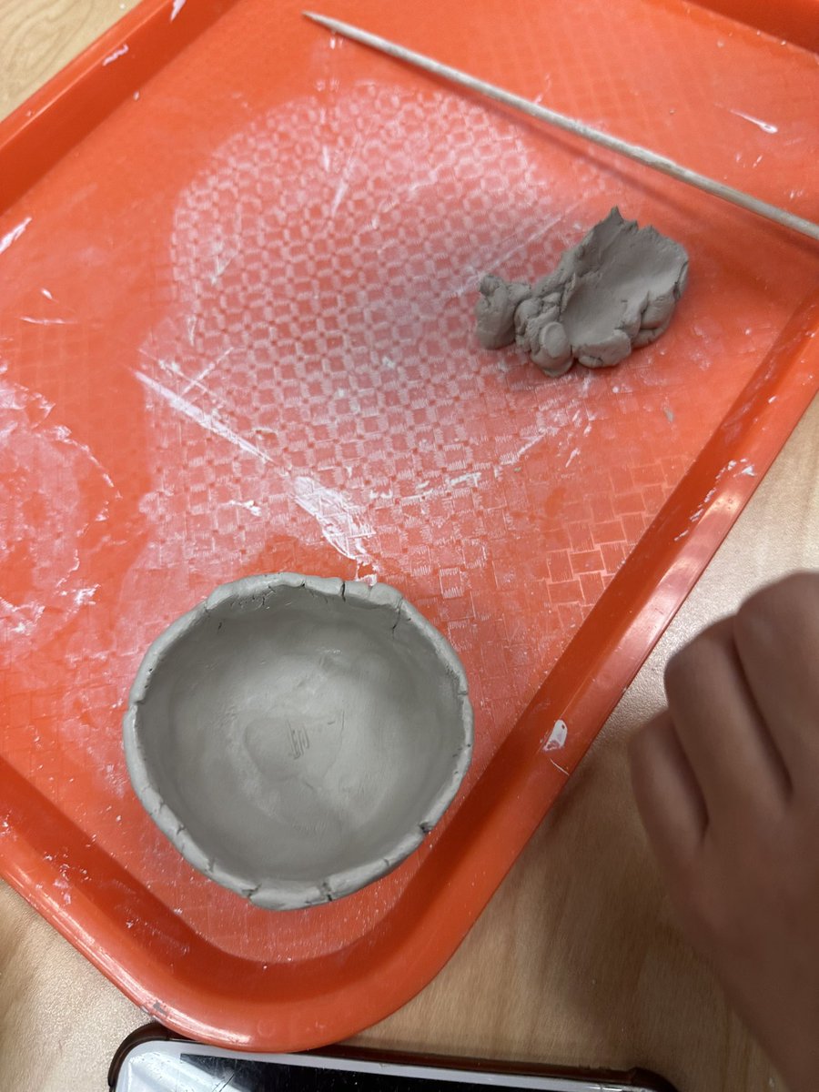 MrsForsterArt's tweet photo. CMS Colts Art Club bringing out the clay! #ceramics #clay #allkidsareartists #nationalartedweek #arted #middleschoolart #studio204 @HumbleISD_Arts @VisualArtHumble @HumbleISD @HumbleISD_CMS https://t.co/88BpViJ4Ha