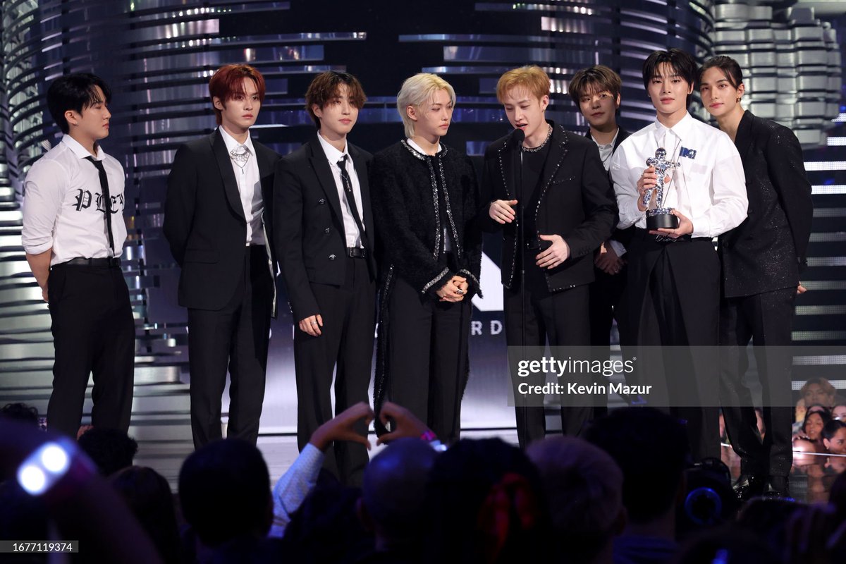 shookybaee's tweet photo. STRAY KIDS S-CLASS VMA WIN #StrayKids_VMA_BestKPop
#StrayKidsAtVMAs #VMAs @Stray_Kids https://t.co/o6f6wMrziz