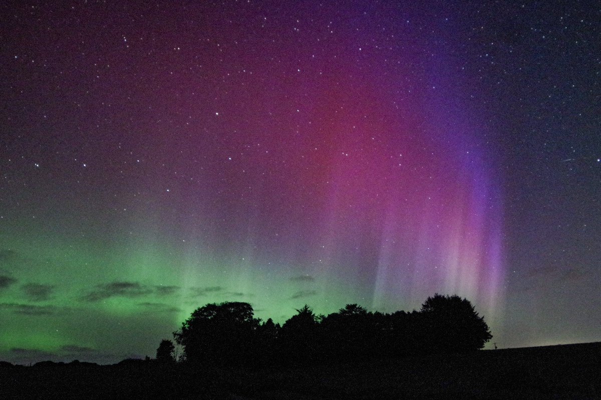 ticketyboo_sus's tweet photo. 13/09 02.30, Aberdeenshire. Pentax K-70, Samyang 14mm ISO3200 3.0/4.0sec
#PentaxK70 #Samyang14mm #NEScotland #AuroraBorealis https://t.co/imVaZXEKOb