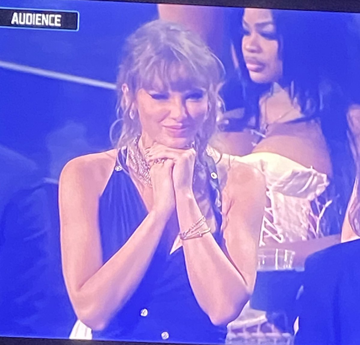 Reacción de Taylor Swift cuando Selena Gómez ganó 🥹💜