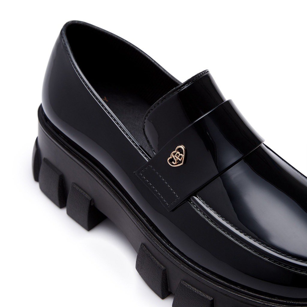 jelly bunny ออก loafers มาเพิ่มแล้วววว