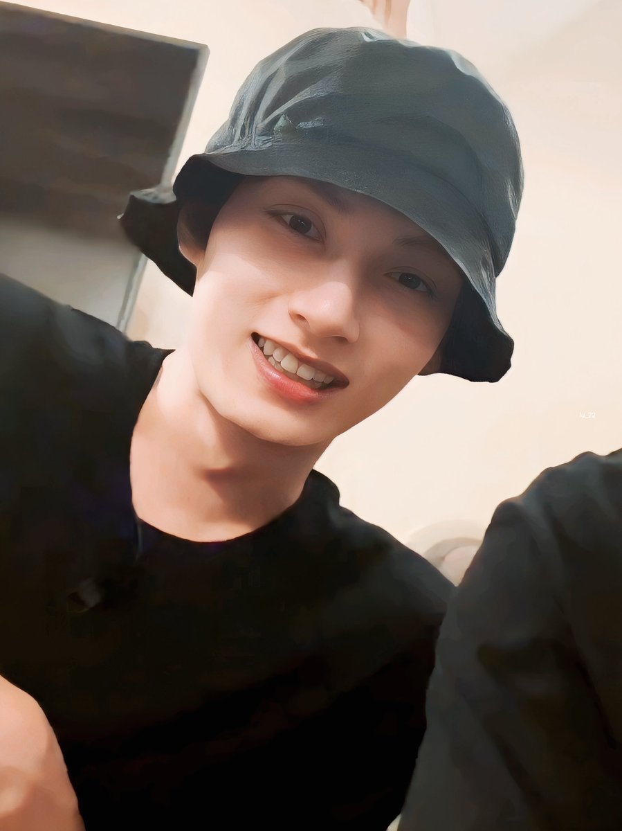 lu_22_carat's tweet photo. HQ pics
230911 SVT Weverse Live 'ㅇ' '요'
#세븐틴 #꽃청춘 #SEVENTEEN #YOF #FML #SUPER #ALWAYS_YOURS #조슈아 #준 #호시 #원우 #JOSHUA #JUN #HOSHI #WONWOO
Weverse: https://t.co/jS3rq0l7LO https://t.co/o32Yzs8uyX