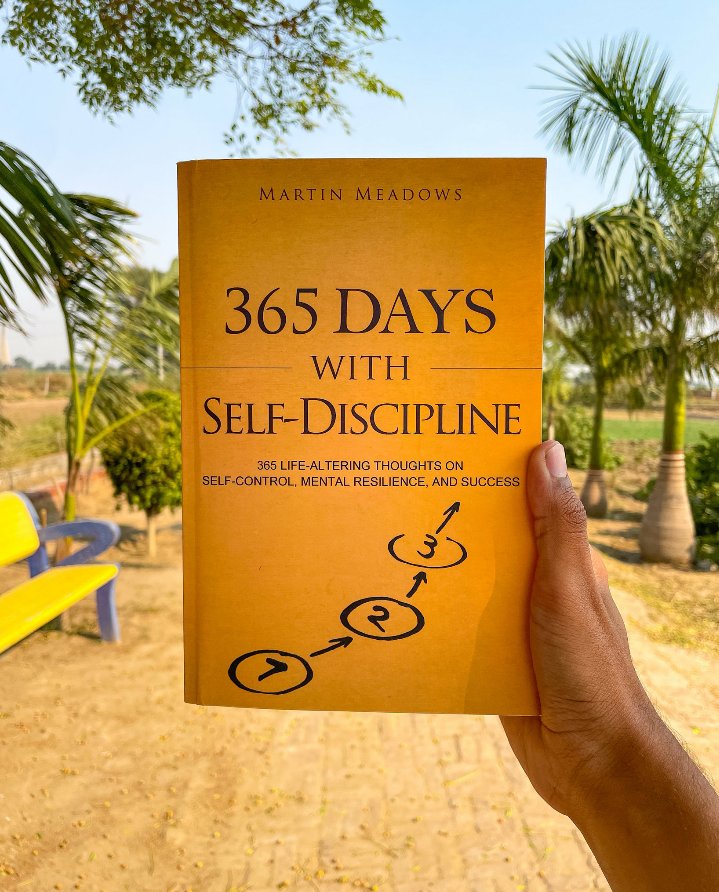 PsycheWizard's tweet photo. 10 Must Read Books Before 2024:

1. https://t.co/myz8V1vnzq