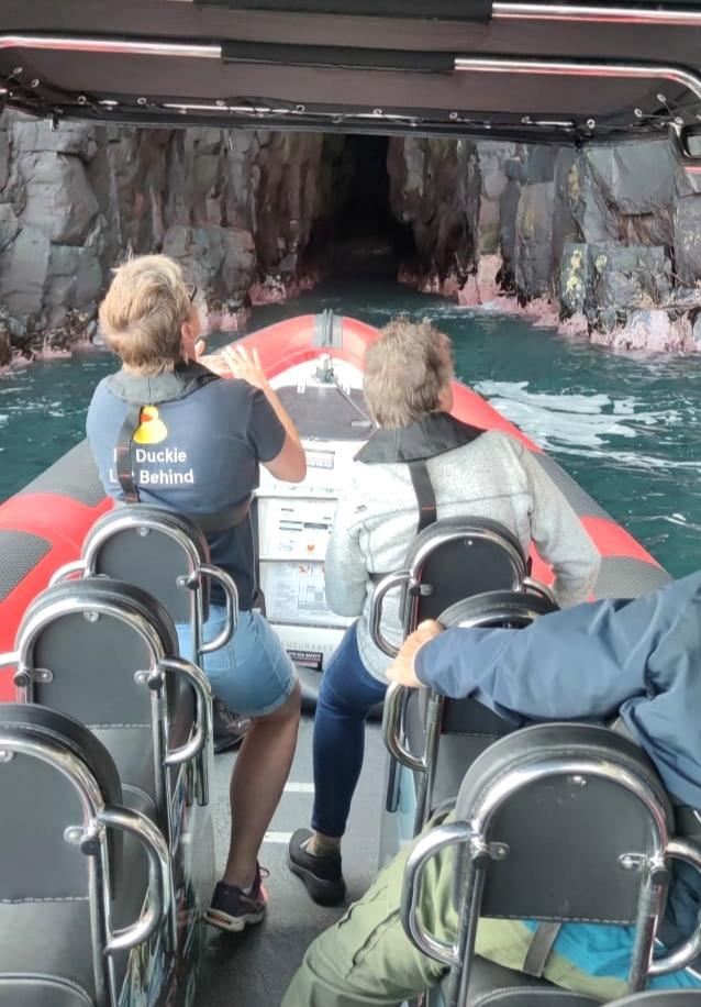 Bruce's Cave Experience at Rathlin Island 🌊 @VisitCauseway @DiscoverNI @discoverirl @TourismNIreland @ballycastle_sun @marinehotelni @Ballycastle_NI @Beyond_Antrim #rathlin #boattour #ireland #coastalcave #NorthernIreland