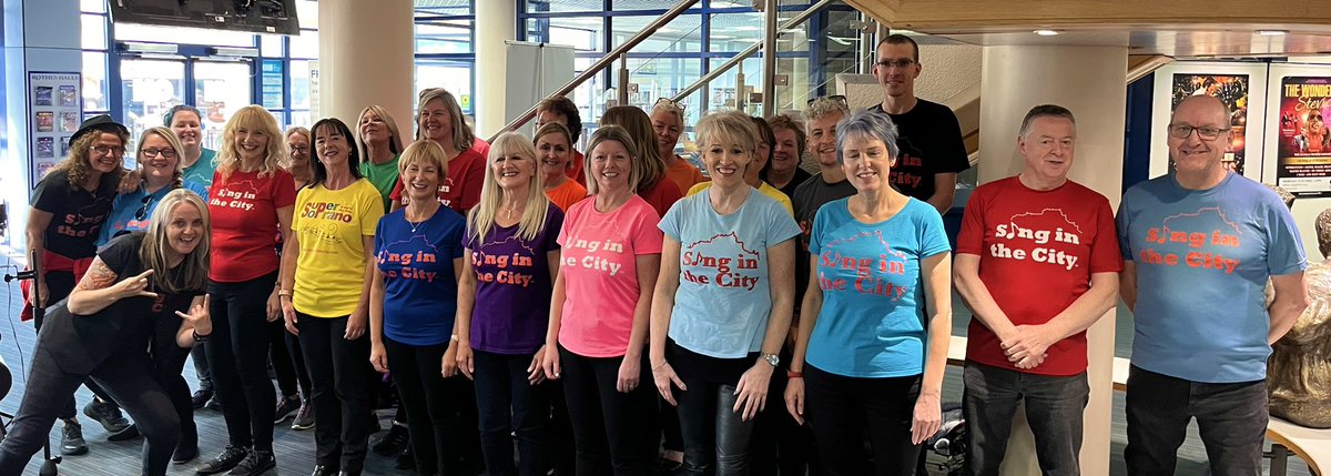 Thinking of joining a choir? 
Taking time for yourself? 
Building you confidence? 
Making new friends? 
Let us provide a safe warm welcoming rehearsal room for you in Edinburgh, Fife and the Lothians hello@singinthecity.com