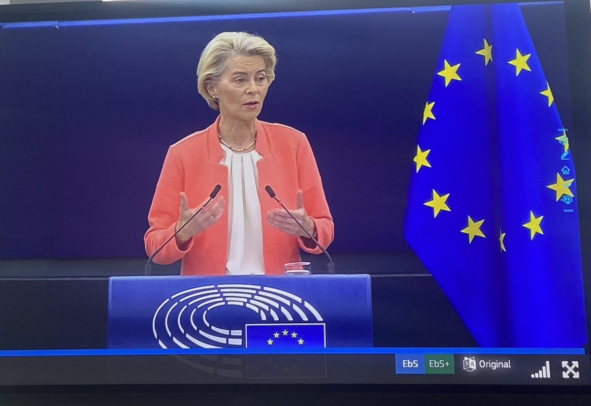 EmiliaUljas's tweet photo. Tänään @EUoodi ssa seuraamassa @vonderleyen Unionin tila -puhetta. Jos haluaa olla yhtään EU-politiikasta perillä, tämä kannattaa seurata!

Toistaiseksi puhuttu teemoista mm. tasa-arvoon ja vihreään siirtymään liittyen 🇪🇺🌱 https://t.co/CQGsKilso1