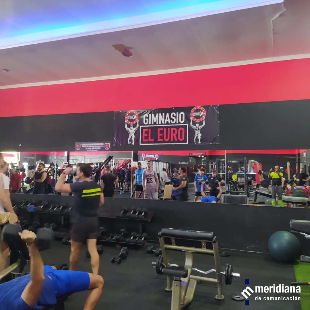 Meridianacom's tweet photo. ¡Un nuevo nivel de energía en cada pared! 💪✨ Hemos dejado nuestra marca en el gimnasio CrossFit con nuestra rotulación de interiores. ¡Descubre la diferencia! https://t.co/sS1f9KkJvf