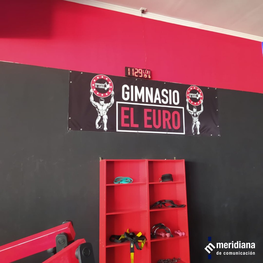 Meridianacom's tweet photo. ¡Un nuevo nivel de energía en cada pared! 💪✨ Hemos dejado nuestra marca en el gimnasio CrossFit con nuestra rotulación de interiores. ¡Descubre la diferencia! https://t.co/sS1f9KkJvf