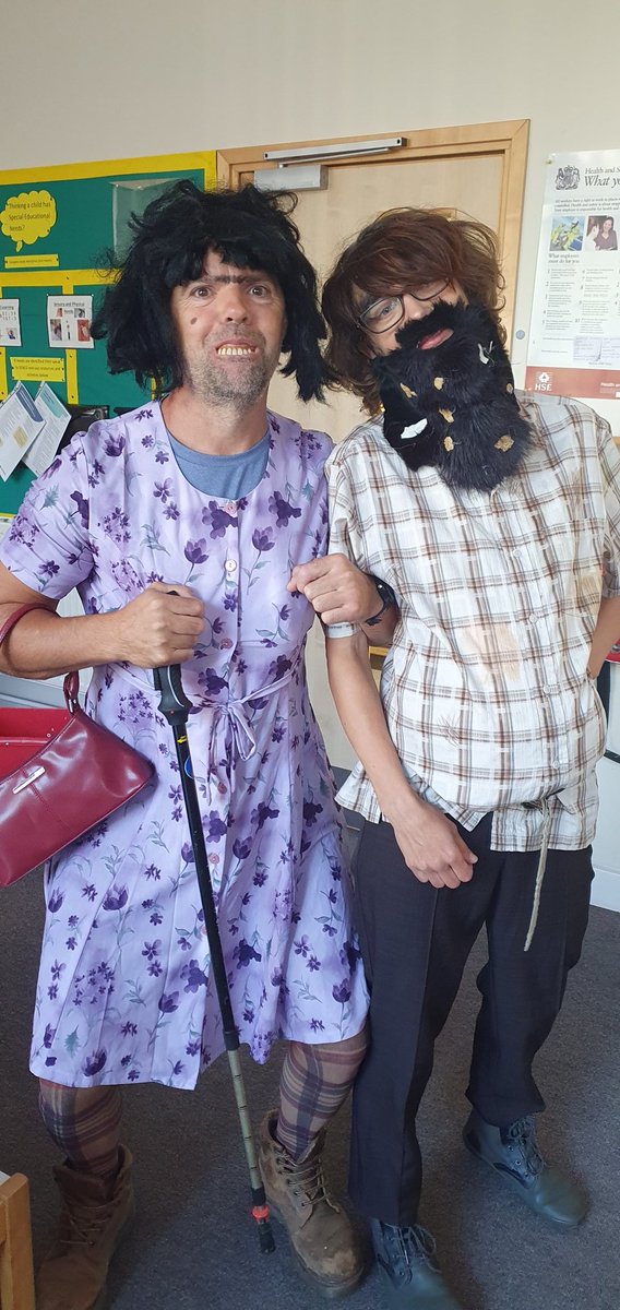 DunmoreSchool's tweet photo. What luck! The Twits are in school for #RoaldDahlDay what are the chances? https://t.co/n1sBjFTPFn