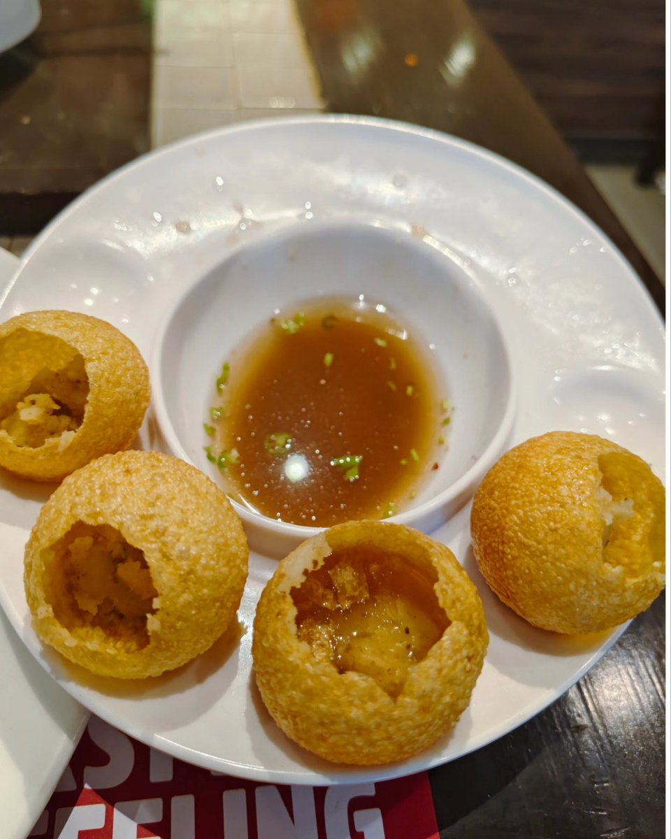 TheGal34381's tweet photo. Fuchka 😍
#FoodieBeauty #foodsafety #Food https://t.co/zOWyaiQNtl
